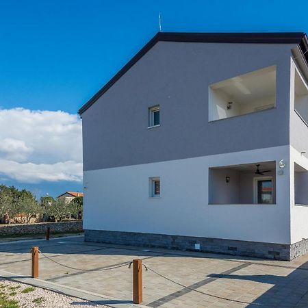 Apartments Pejakovic Vir Buitenkant foto